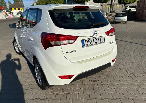 Hyundai ix20 cena 38900 przebieg: 109200, rok produkcji 2015 z Wałbrzych małe 254